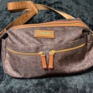 CALVIN KLEIN purse.